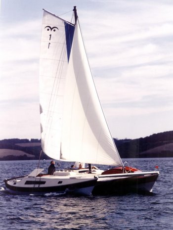 Tiki 28 with sloop rig