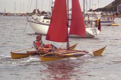 Hitia 14 sailing